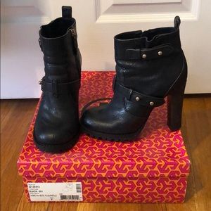 Tory Burch Landers Bootie Size 7